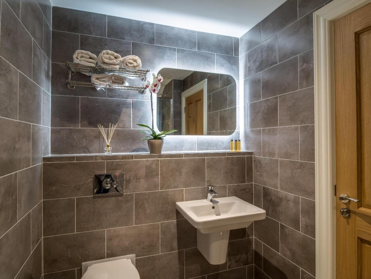 Kingston'S Townhouse Hotel Килорглин Екстериор снимка