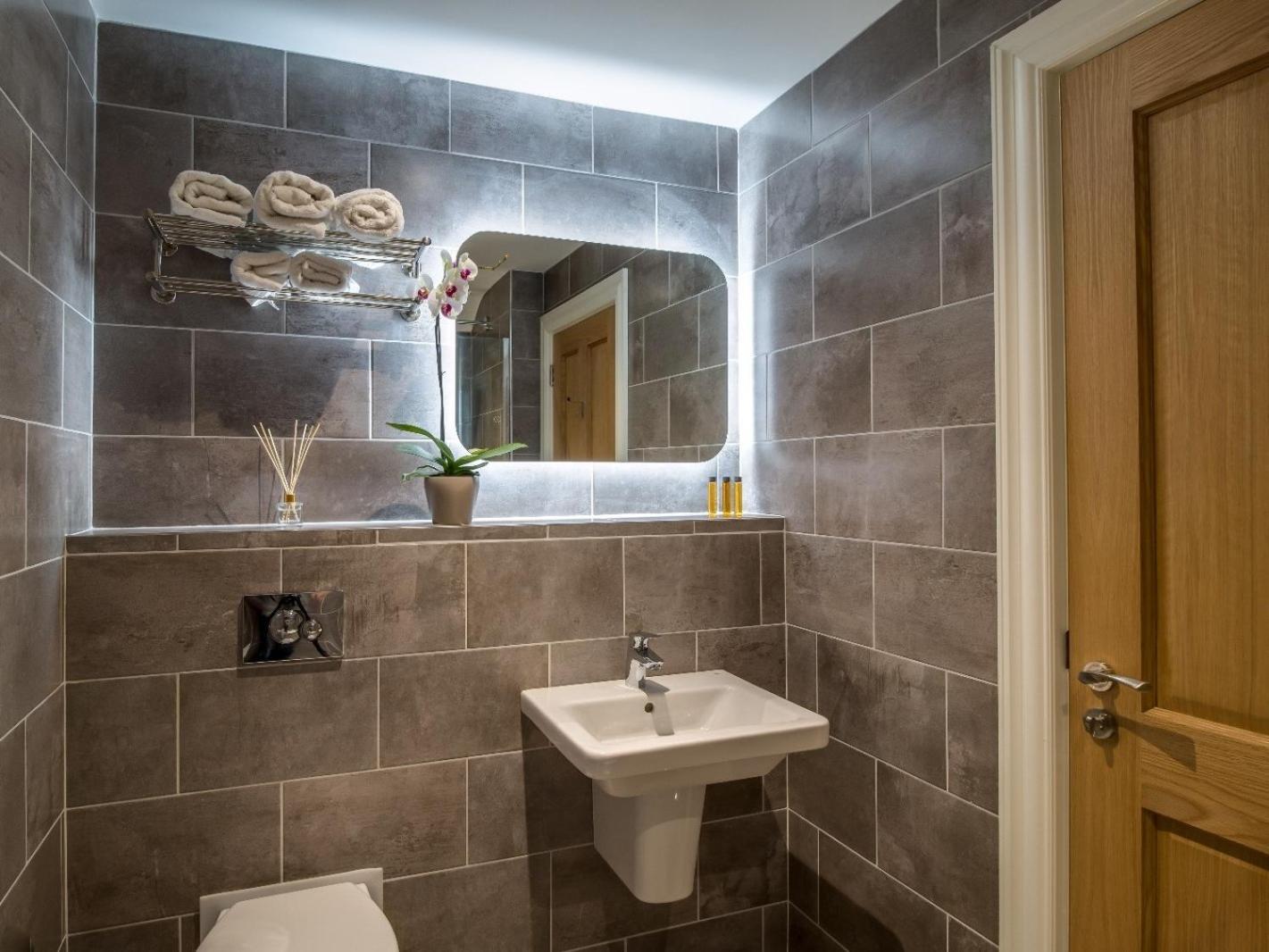 Kingston'S Townhouse Hotel Килорглин Екстериор снимка